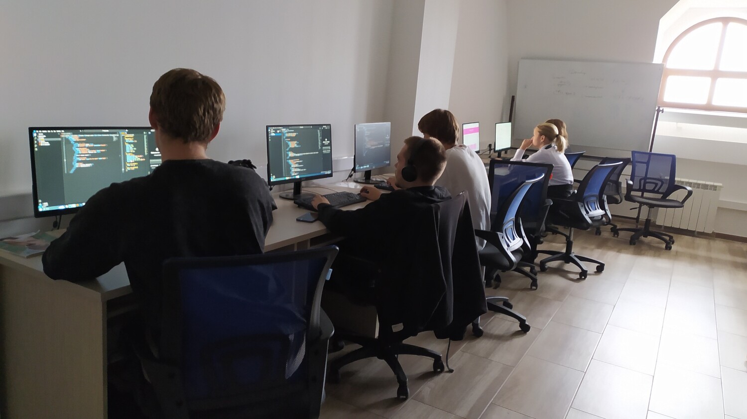 Гуманитарный колледж Тольятти